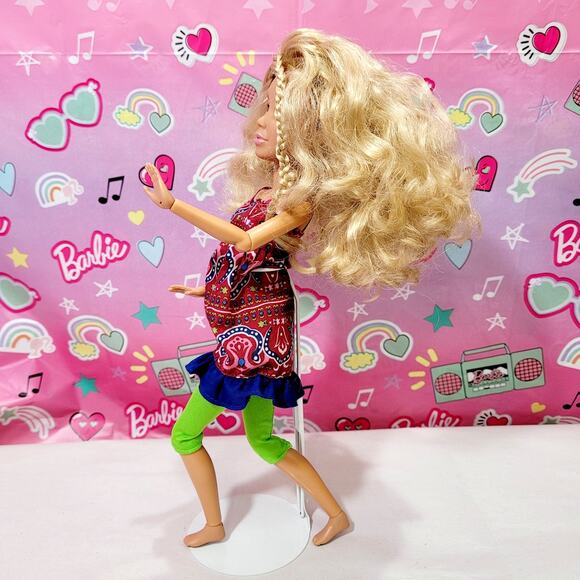 Spin Master Liv Katie Doll Real Girls Real Life with Wig and Dress - Picture 3 of 7